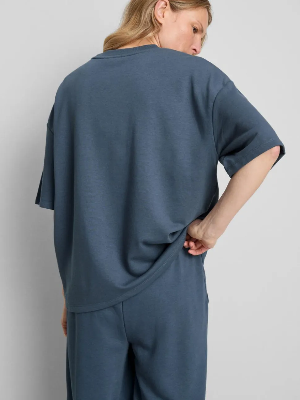 Lässiges T-Shirt mit hohem Baumwollanteil