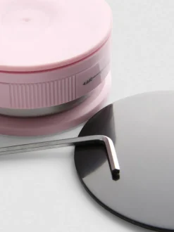 Magnetische Handyhalterung mit Saugnapf