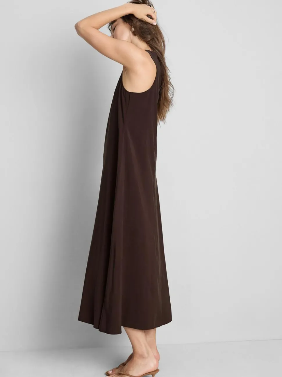 Midikleid in Säulenform