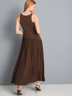 Midikleid mit tiefer Taille