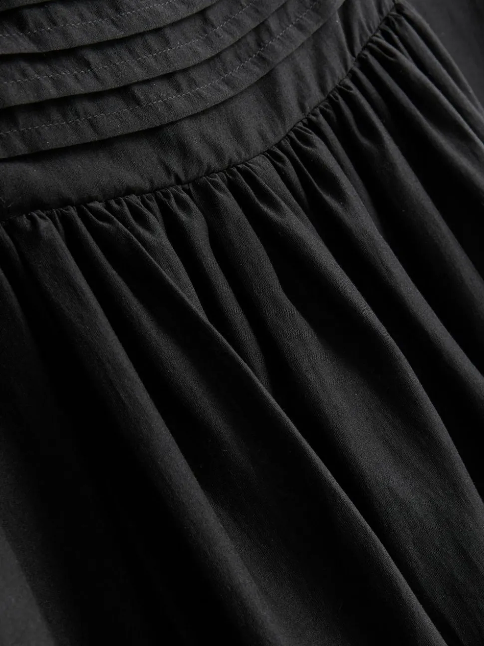 Midikleid mit Zipfelsaum