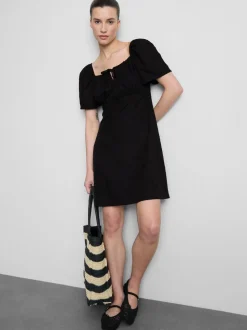 Milchmädchen-Minikleid in Knitteroptik
