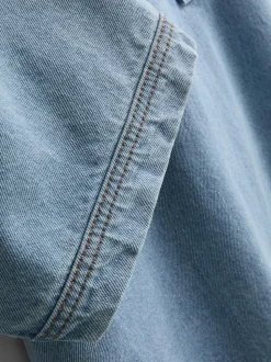 Mini-Etuikleid aus Baumwoll-Denim mit Kragen