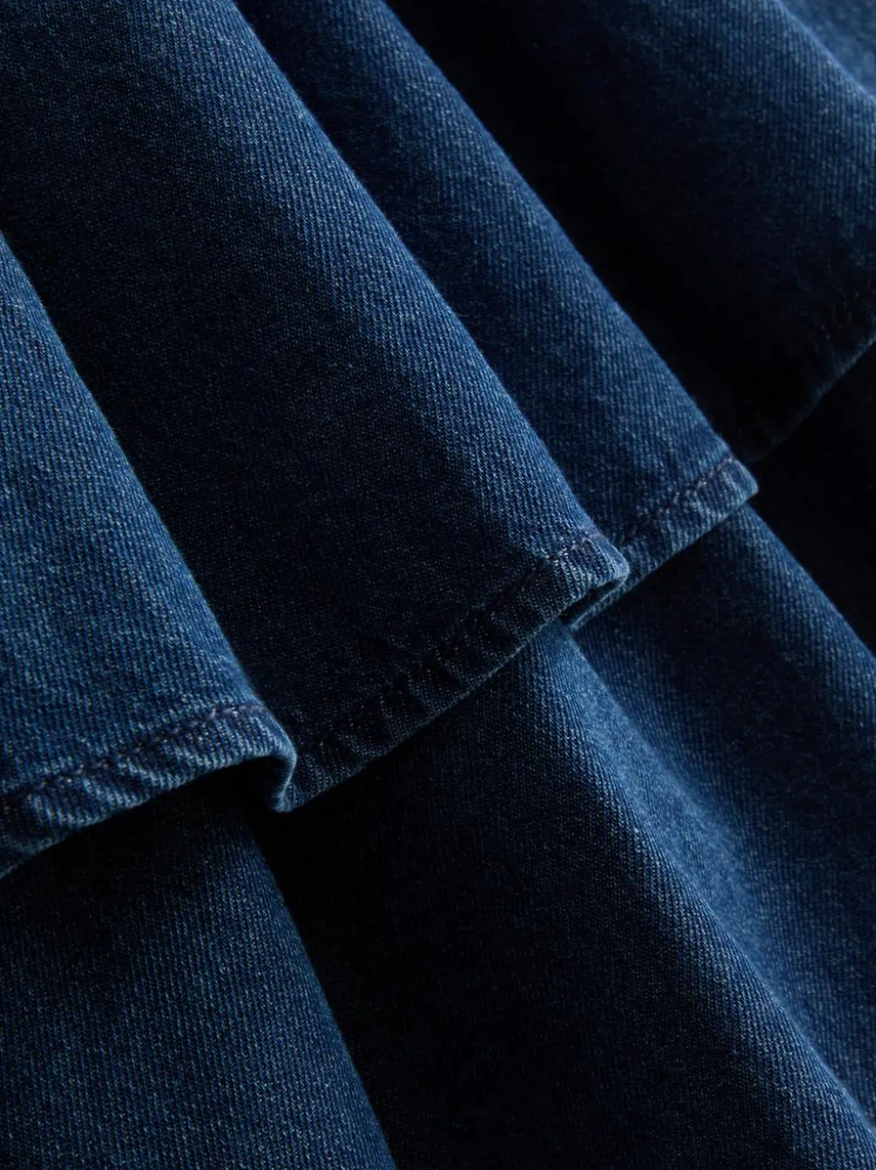 Minirock aus Baumwoll-Denim mit Rüschen