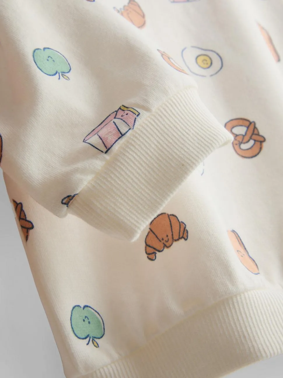 0–18 Monate | Sweatshirt und Shorts mit Food-Grafiken