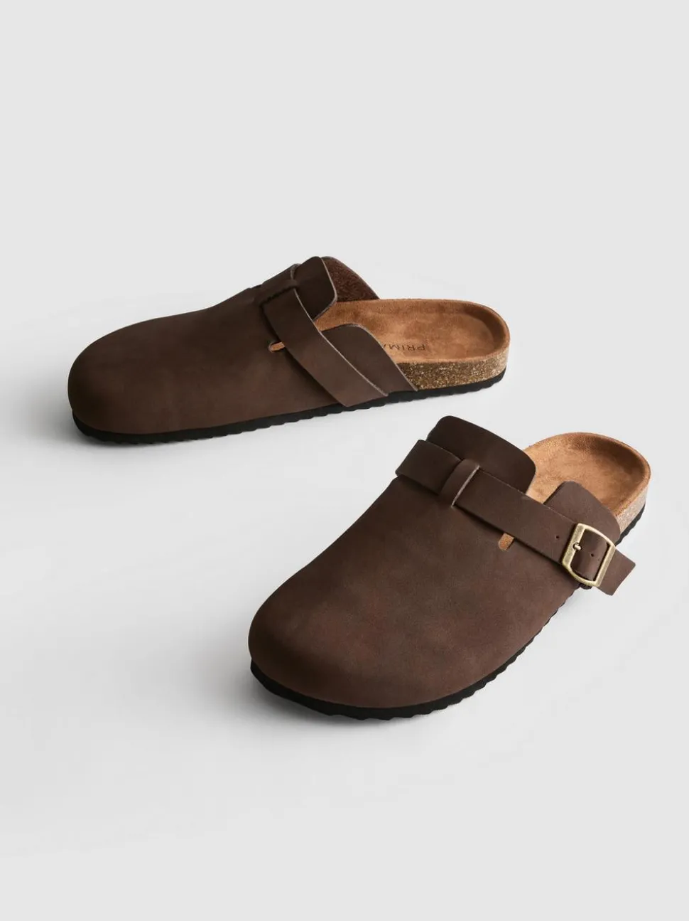 Mules mit geschlossener Zehenpartie