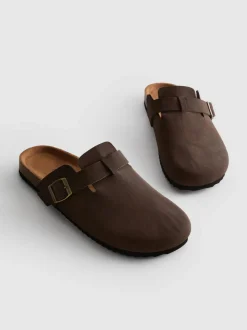 Mules mit geschlossener Zehenpartie