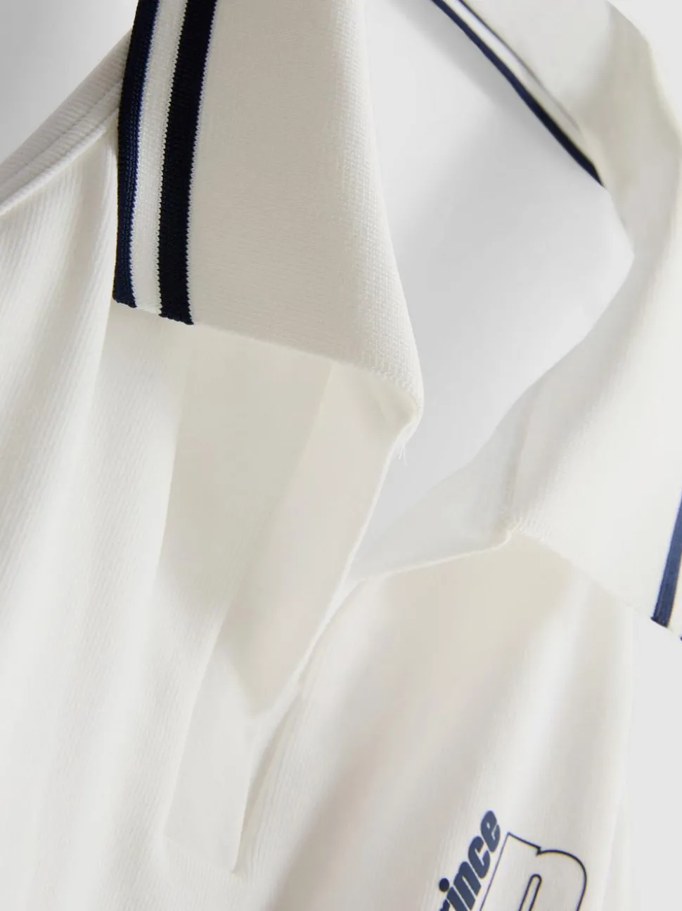 Nahtloses „Prince“ Mini-Tenniskleid