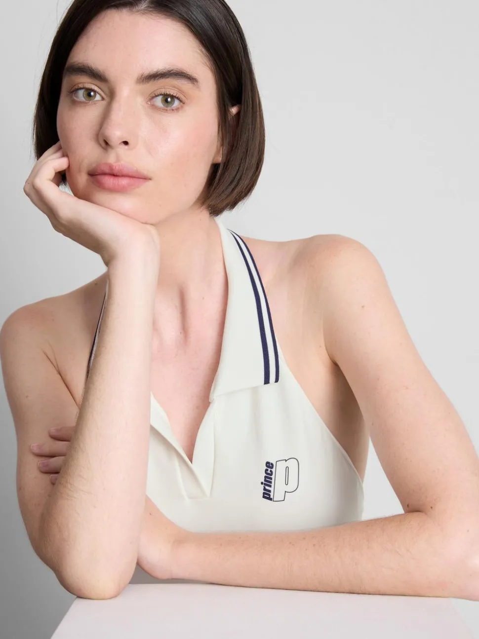 Nahtloses „Prince“ Mini-Tenniskleid