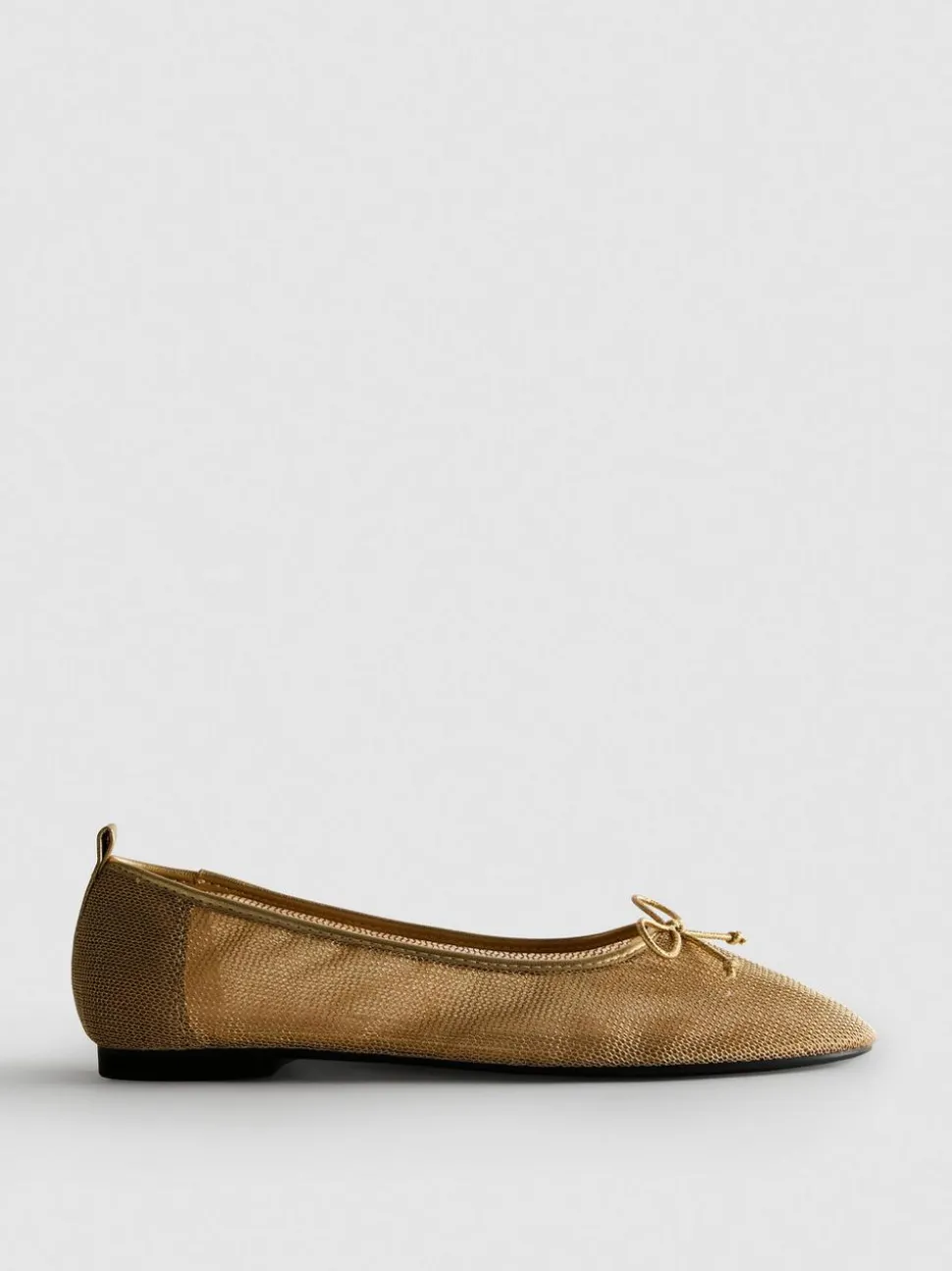 Netzstoff-Ballerinas in Metallic-Optik