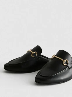 Offene Kunstleder-Loafer mit Trensen-Detail