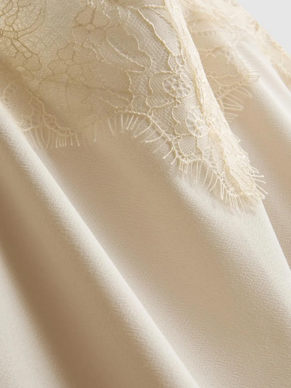 „Paula Echevarría“ Satin-Trägertop mit Spitzenbesatz