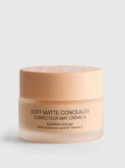 PS... Blur Concealer