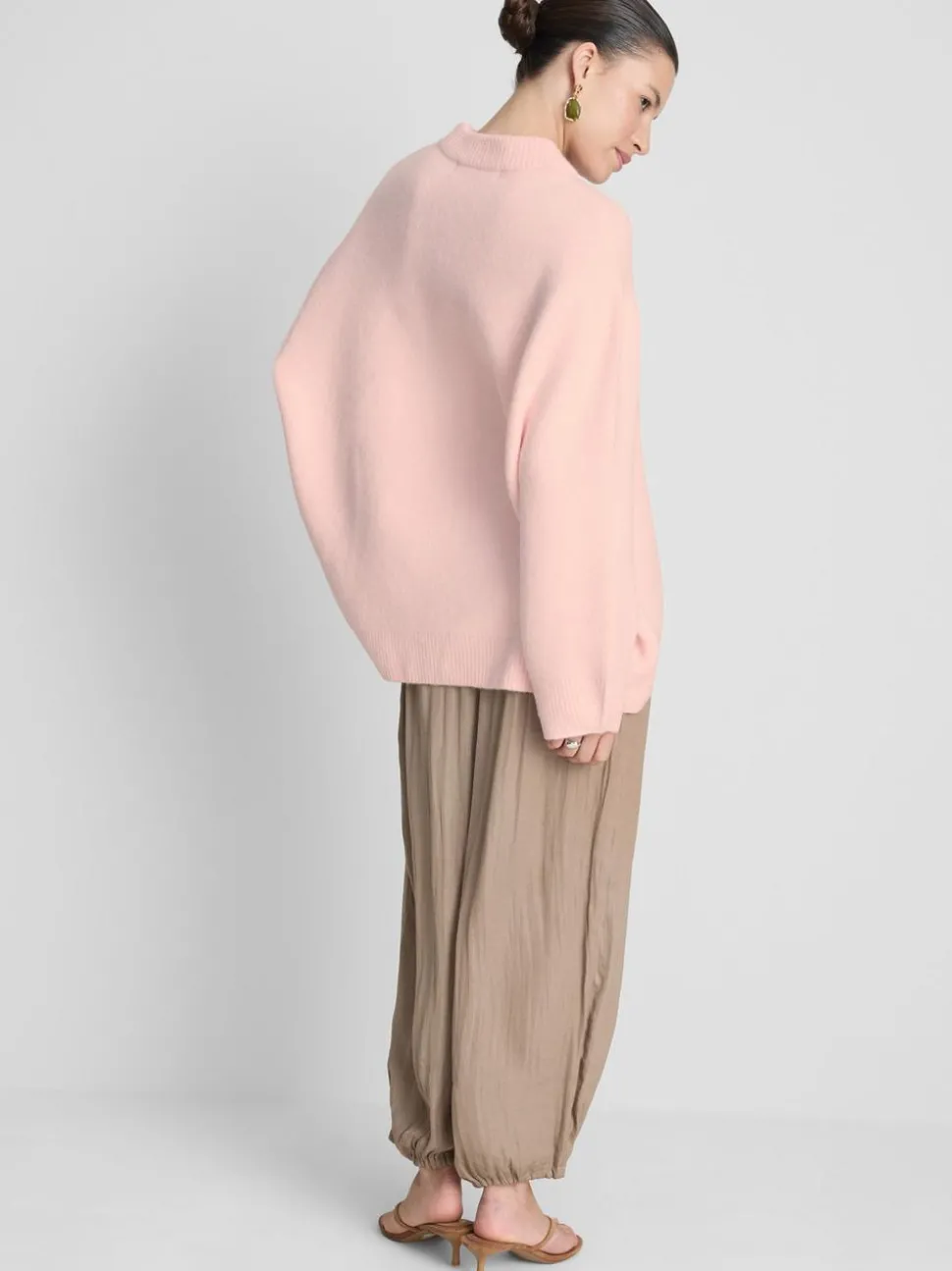Pullover aus Wollgemisch mit Rundhalsausschnitt im Oversized-Look