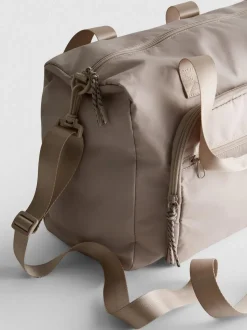 Reisetasche mit mehreren Reißverschlussfächern