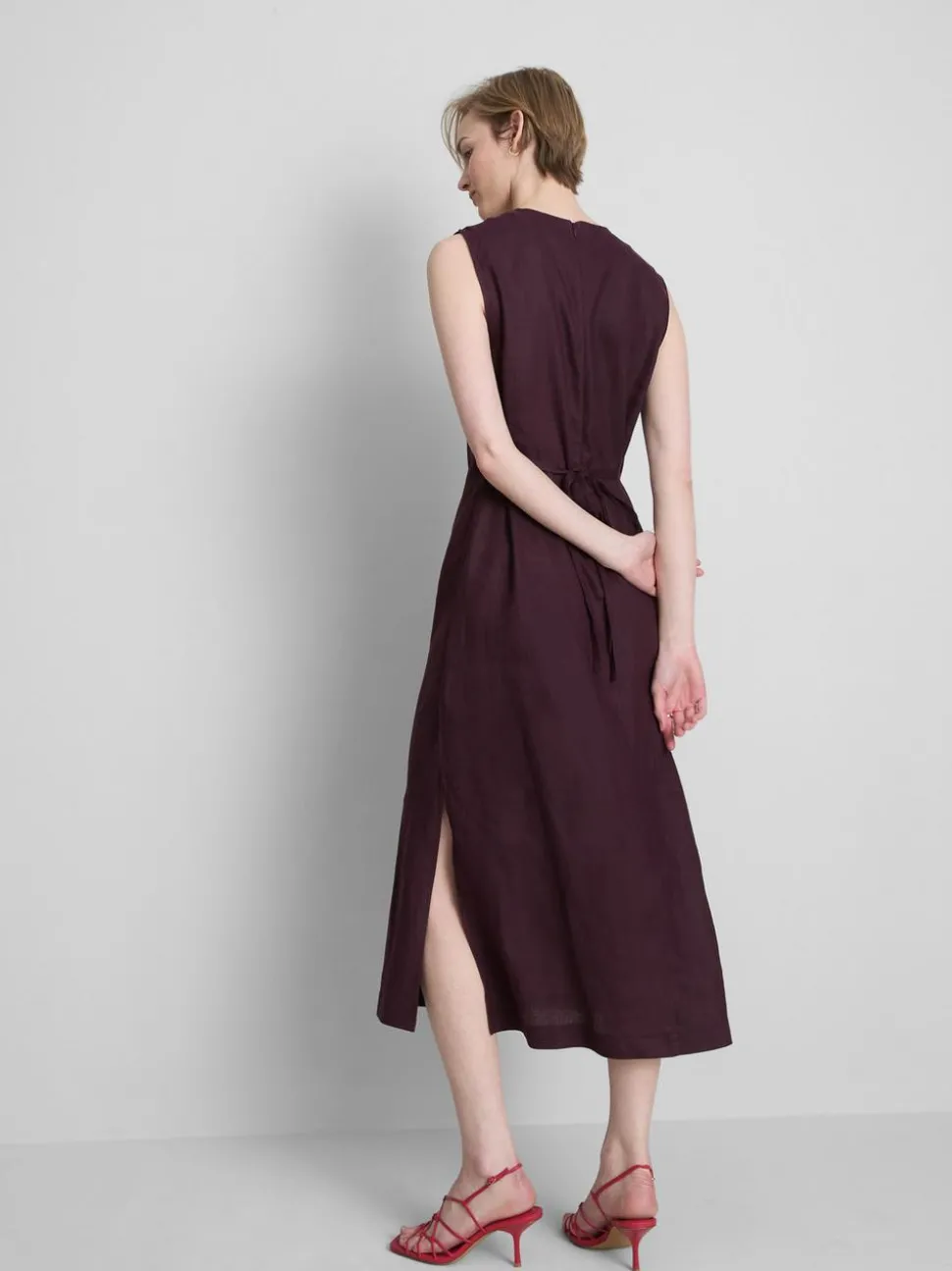 Ärmelloses „The Edit“ Leinen-Midikleid