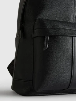 Rucksack aus Kunstleder