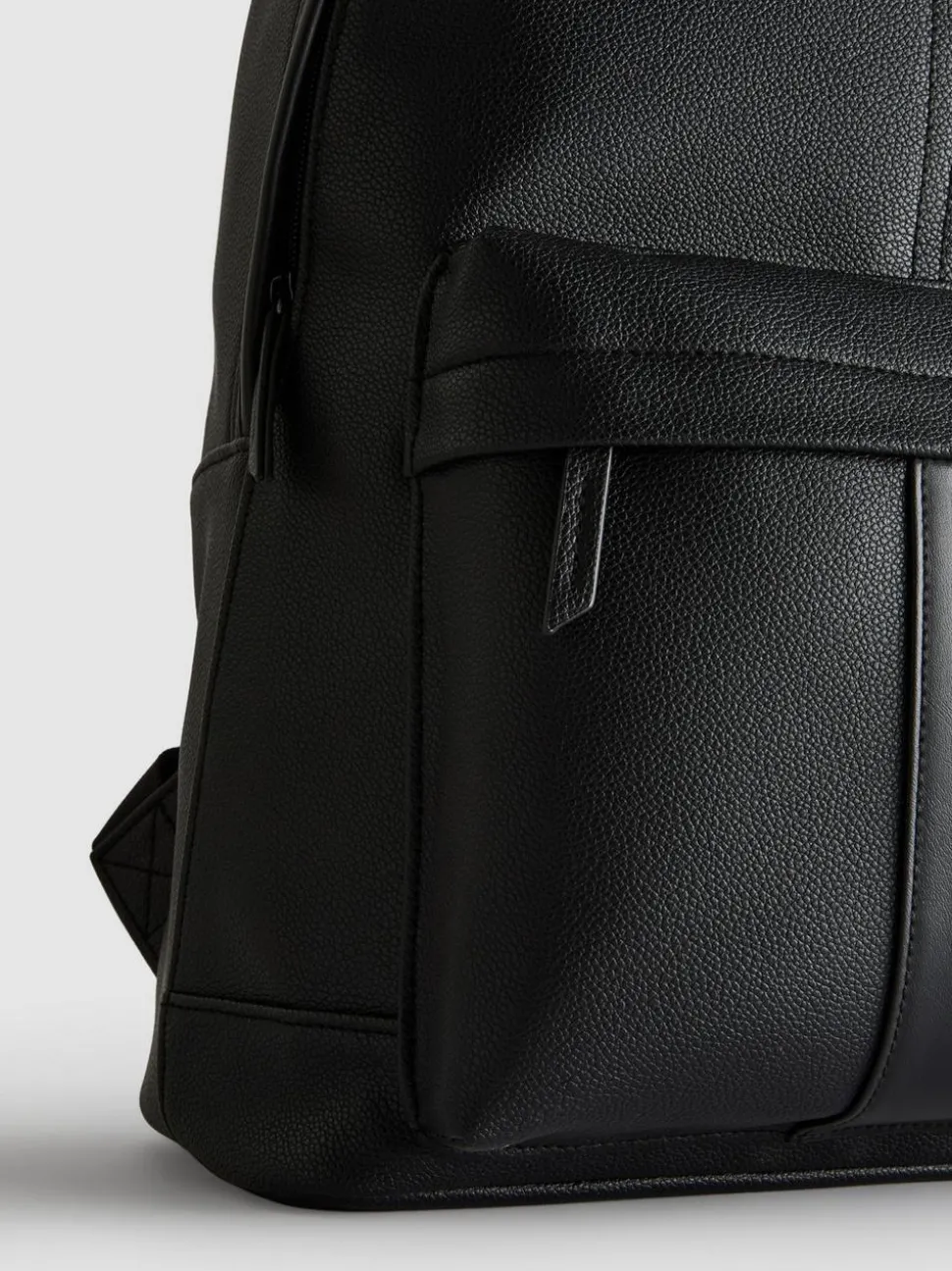 Rucksack aus Kunstleder
