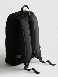 Rucksack mit Reißverschlussfach