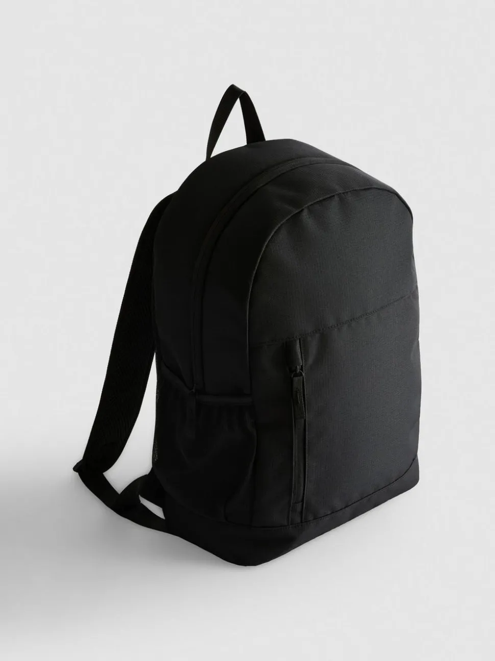 Rucksack mit Reißverschlussfach