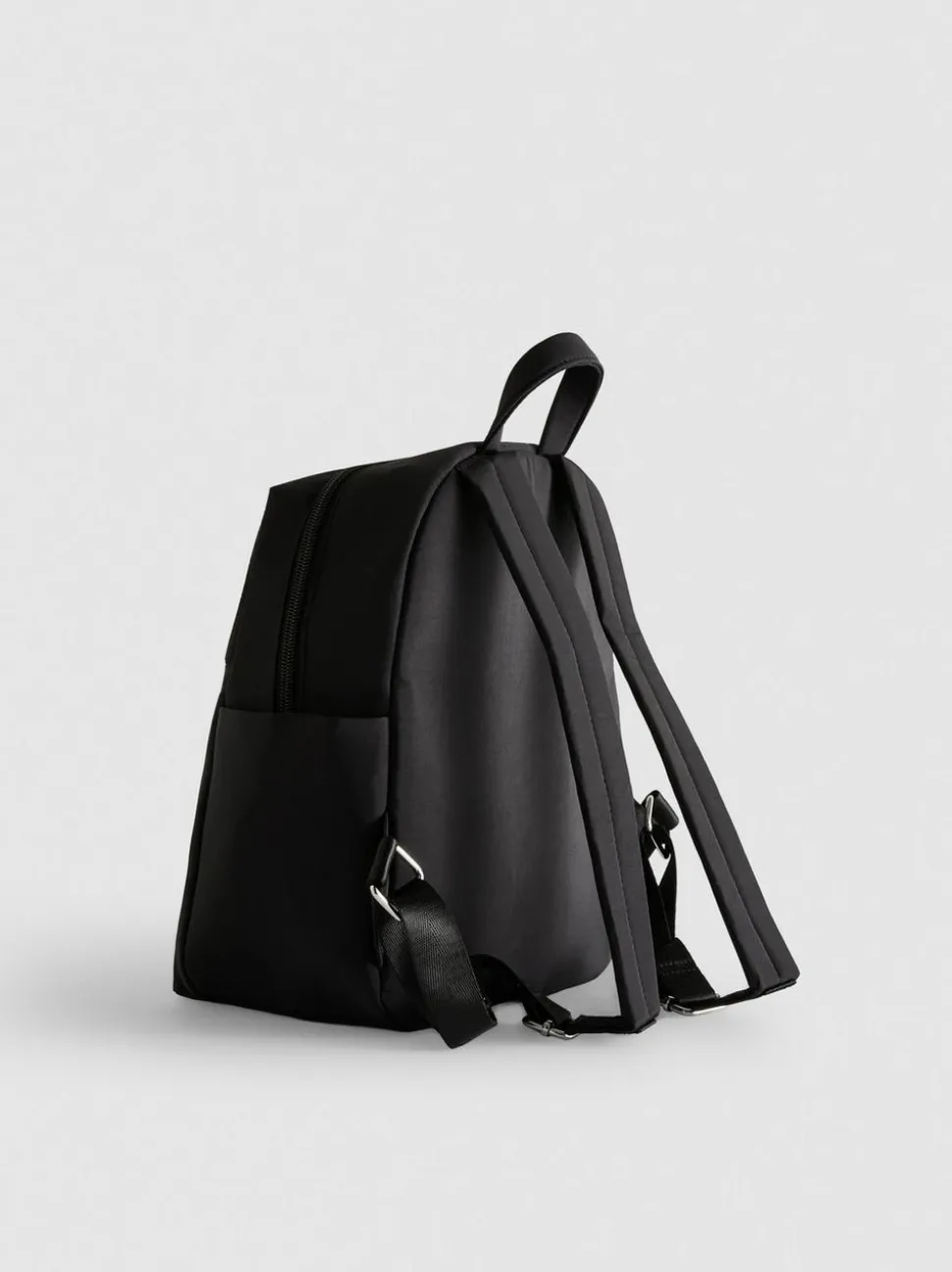 Rucksack mit Reißverschlussfach