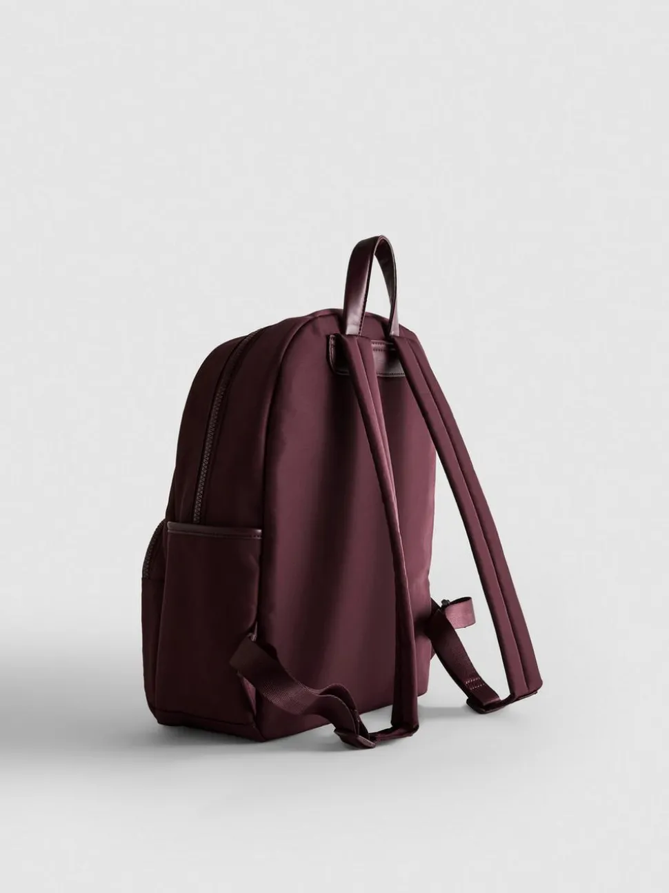 Rucksack mit Reißverschlussfach
