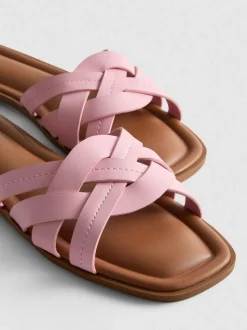 Sandalen aus Kunstleder mit überkreuzten Riemen
