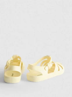Sandalen aus mattem Kunststoff