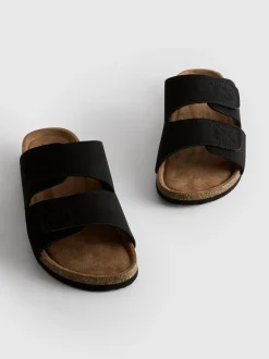 Sandalen mit zwei Riemen