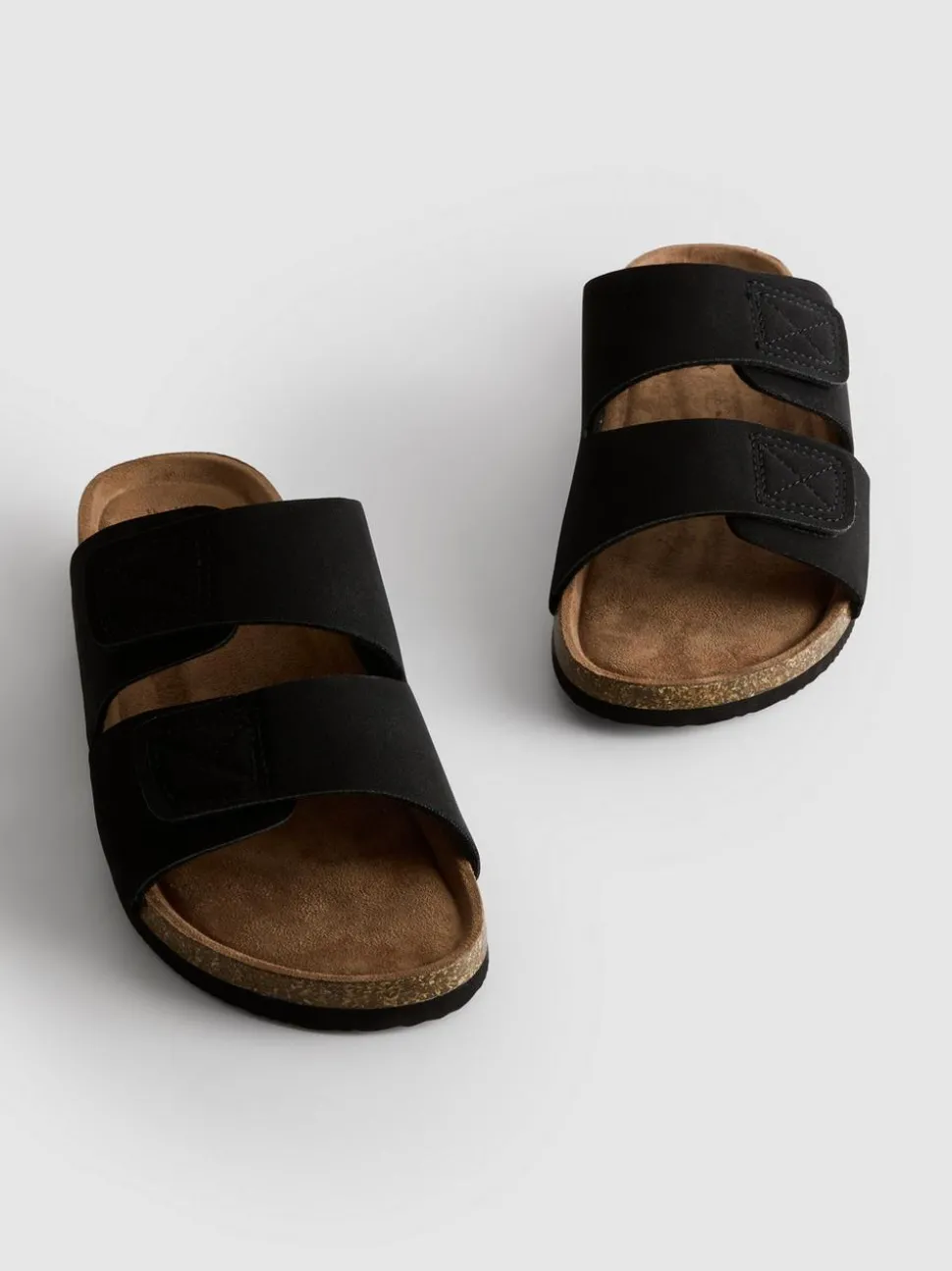 Sandalen mit zwei Riemen