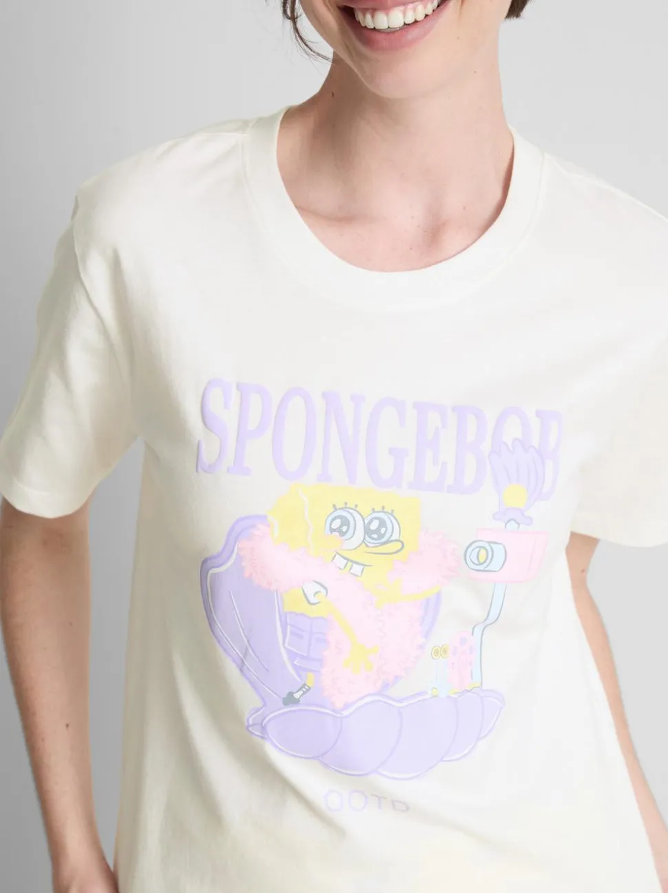 Schlafshirt mit „SpongeBob Schwammkopf OOTD“ Grafik