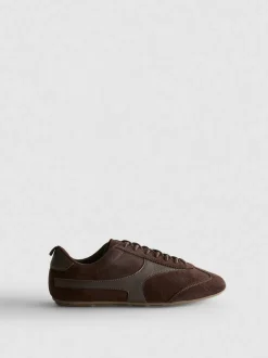 Schmale „By Coleen“ Low-Top-Sneaker in Wildleder-Optik
