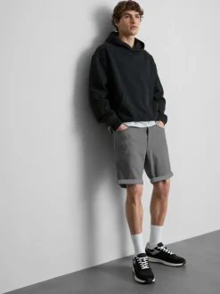 Schmale Jeansshorts mit mittlerer Leibhöhe