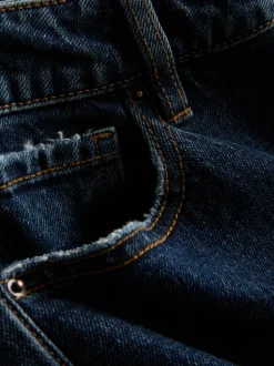 Schmal geschnittene Jeans mit geradem Bein