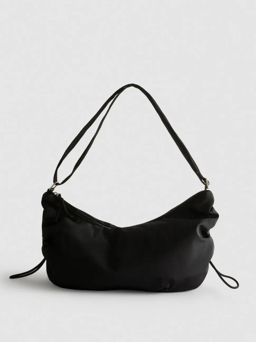 Schultertasche mit Raffung