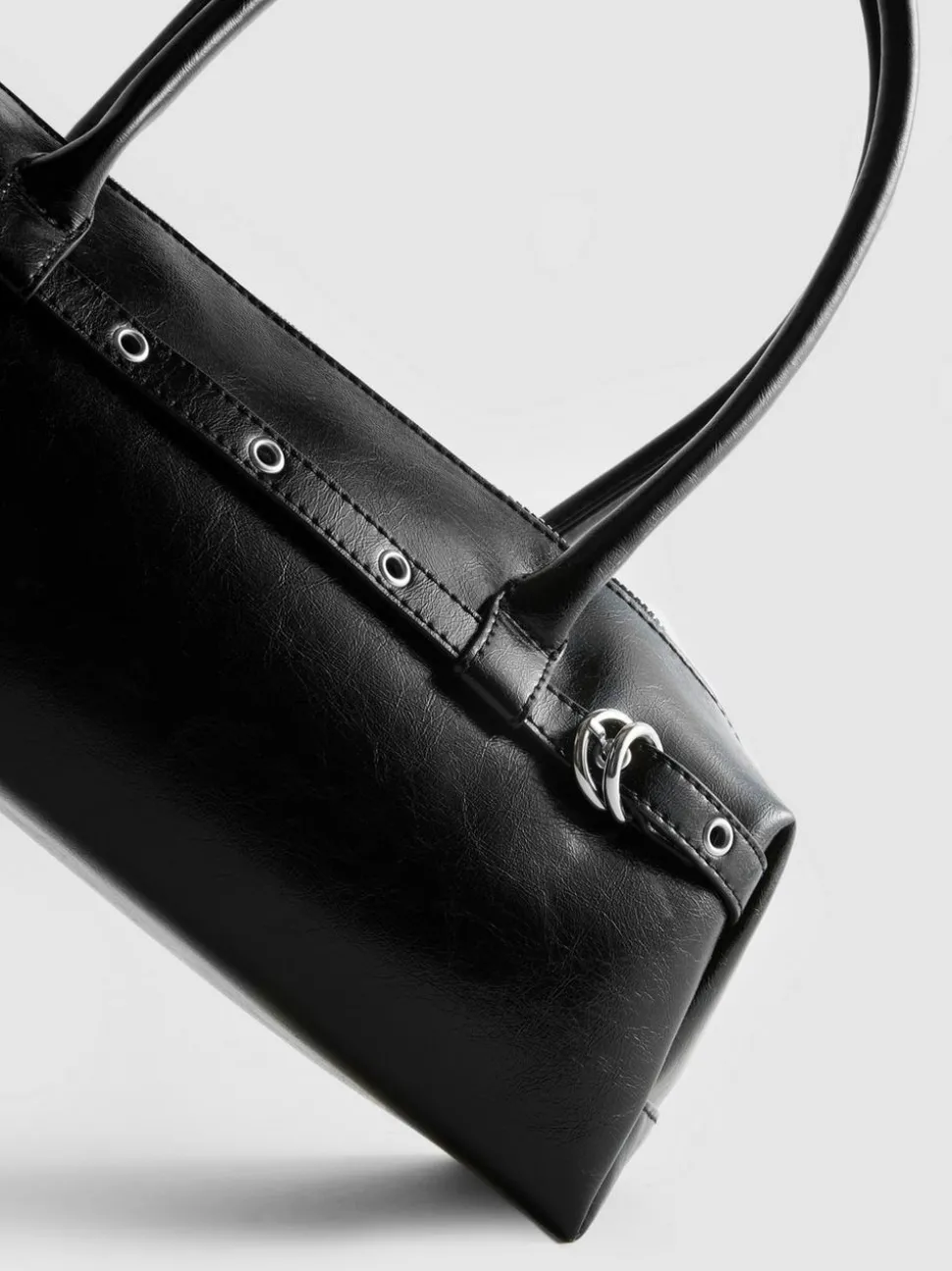 Schultertasche mit Ösen