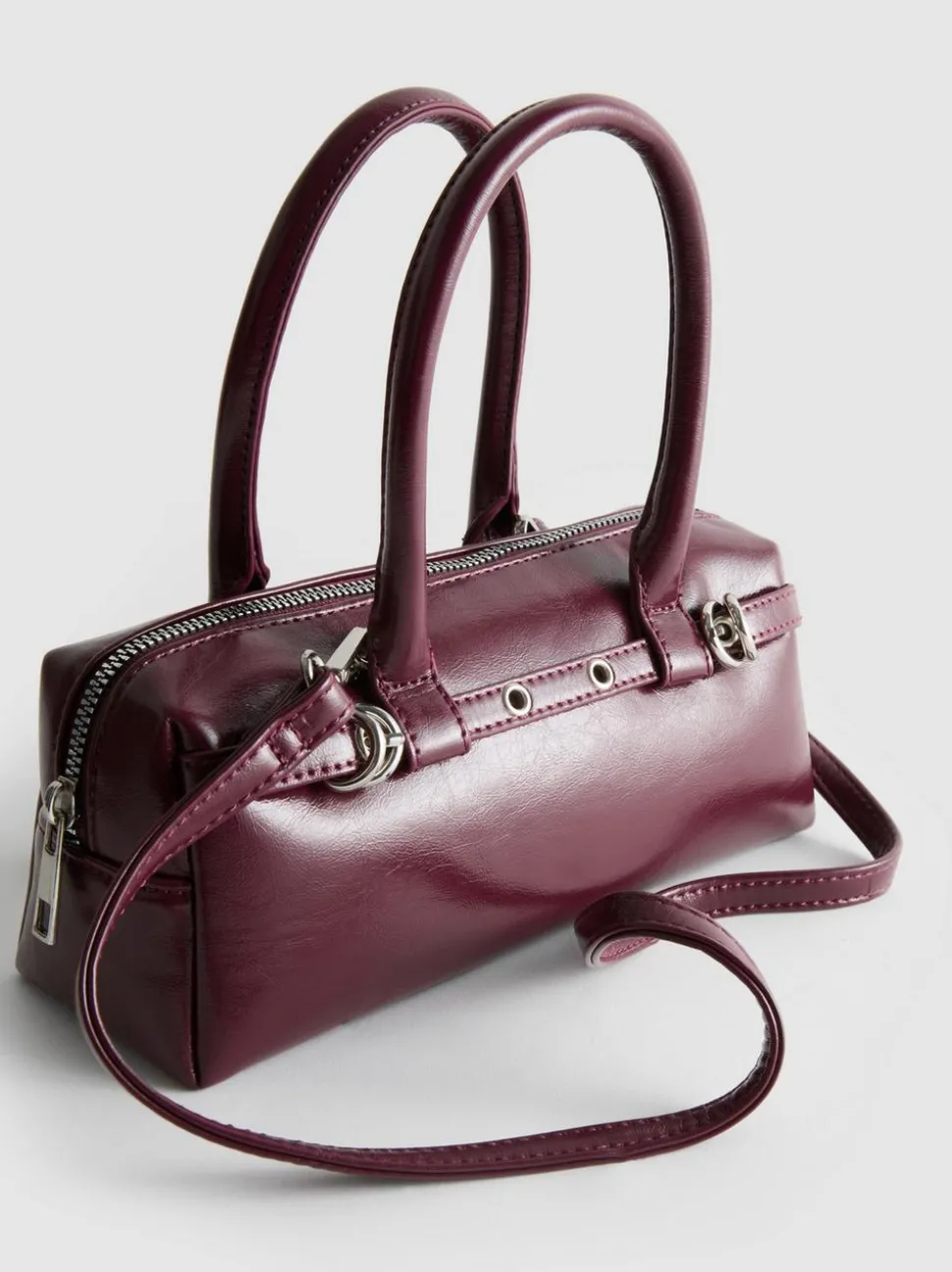 Schultertasche mit Ösen