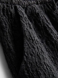 Shorts mit Falten und Kordelzug