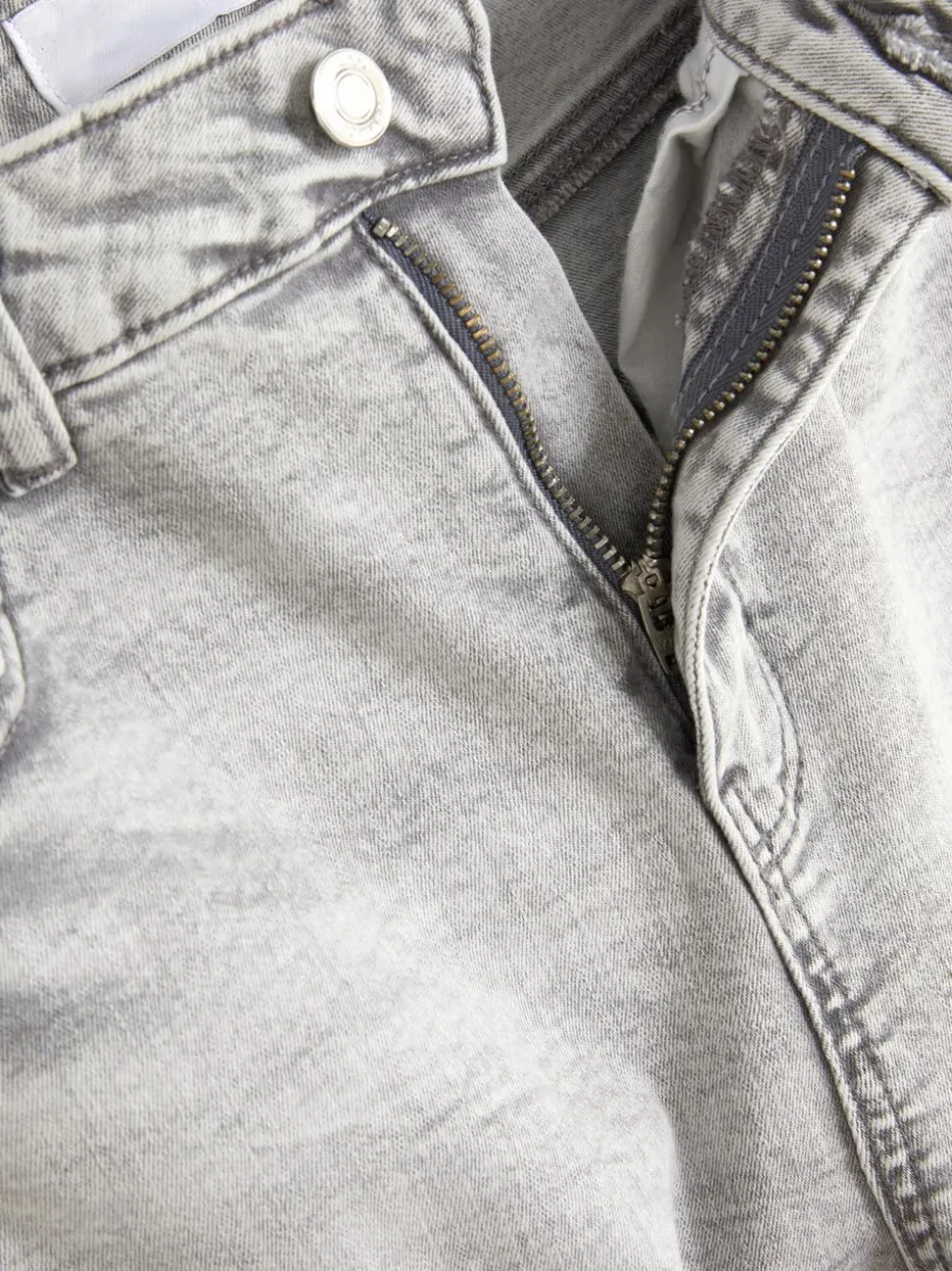 Skinny-Fit Jeans mit hohem Bund
