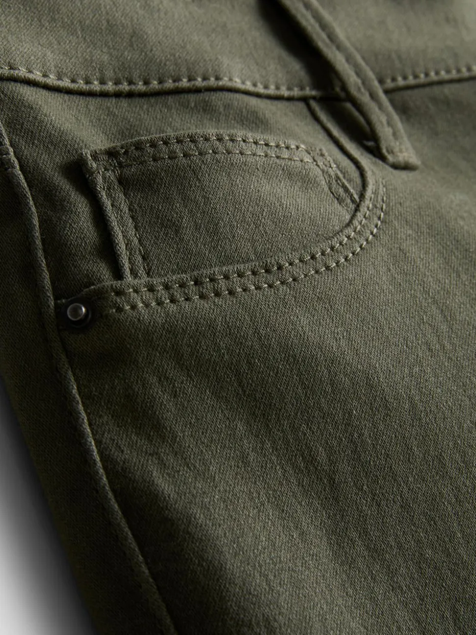Skinny Jeans mit hohem Baumwollanteil und mittlerer Leibhöhe