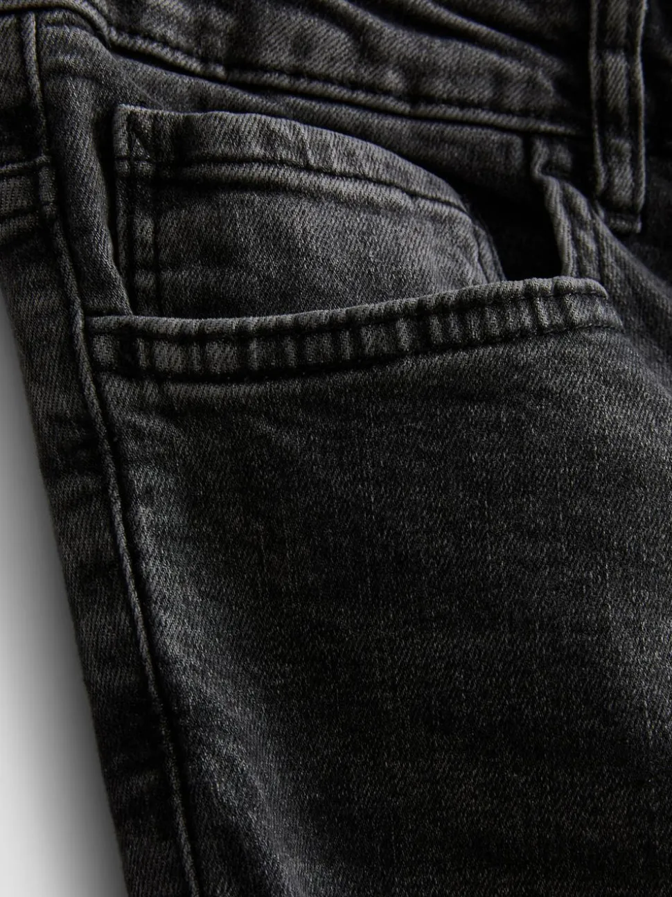 Skinny-Jeans mit mittelhohem Bund