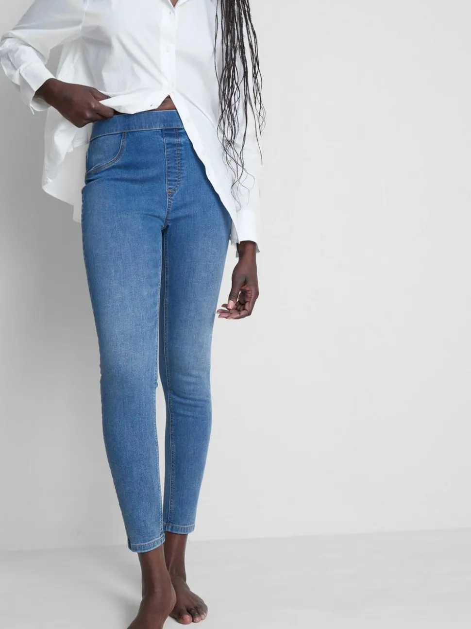 Skinny-Jeggings aus reiner Baumwolle mit mittelhohem Bund