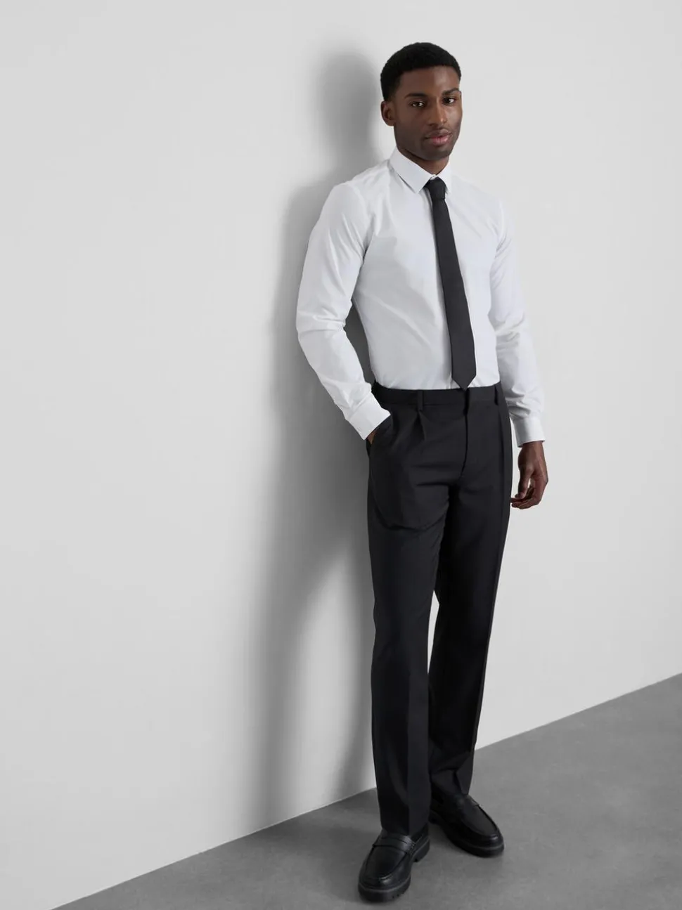 Slim-Fit-Hemd mit Knopfleiste und Stretchanteil