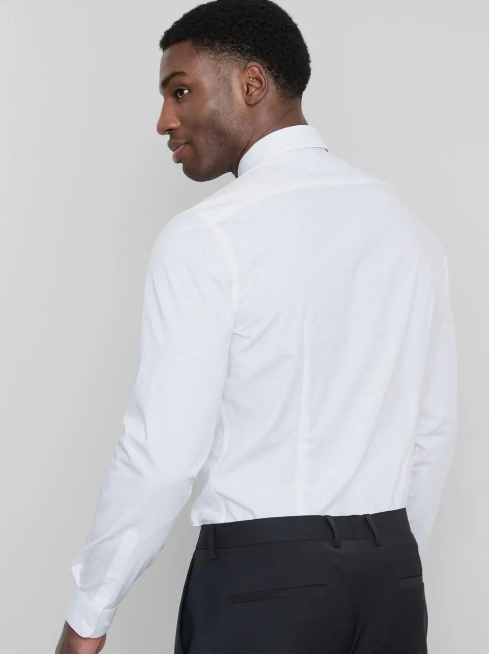 Slim-Fit-Hemd mit Knopfleiste und Stretchanteil