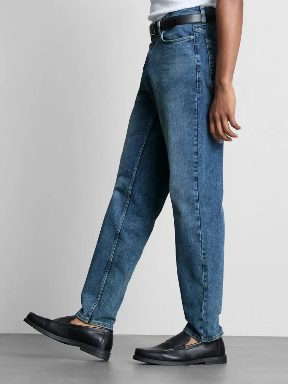Slim-Fit-Jeans mit mittlerer Leibhöhe