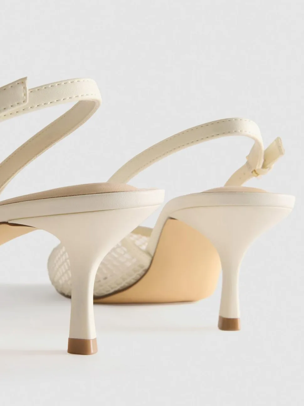 Slingback-Pumps aus Netzstoff, weite Passform