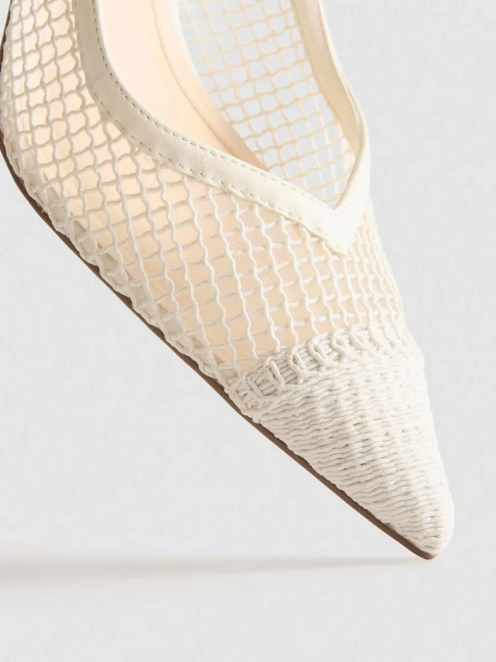 Slingback-Pumps aus Netzstoff, weite Passform