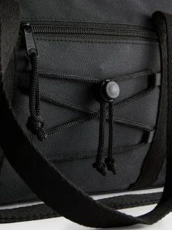 Sporttasche mit Taschendetail