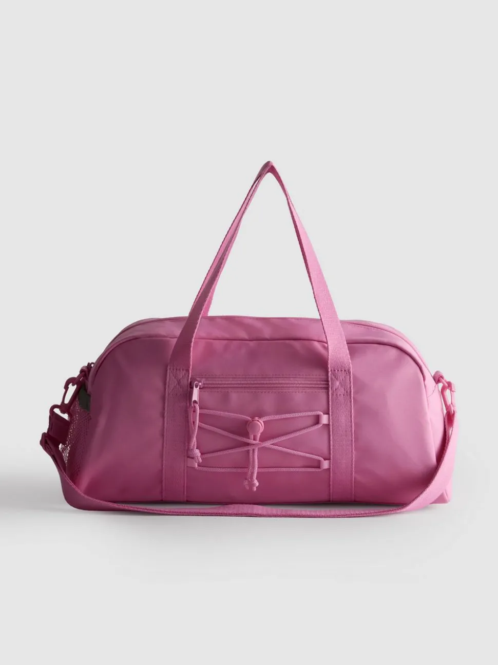 Sporttasche mit Taschendetail