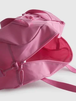 Sporttasche mit Taschendetail